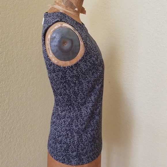 SOLD... MICHAEL KORS BLACK/CREAM SLEEVELESS TOP S - Picture 2 of 5